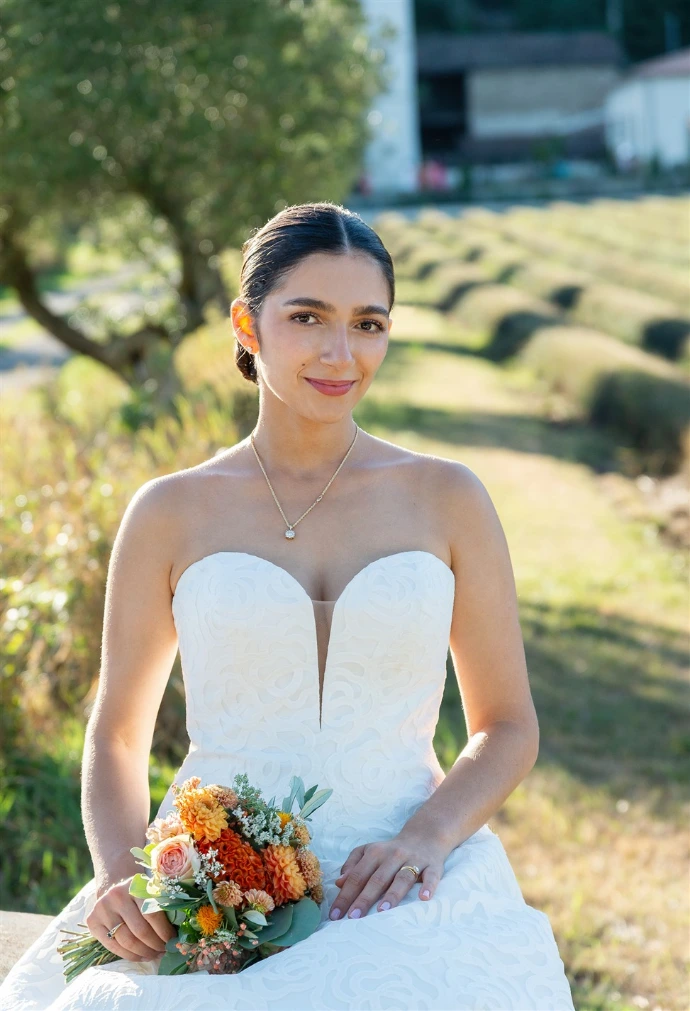Mariée au champ de lavande en Provence — duo photo et vidéo mariage